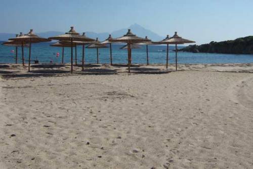 Plantanitsi beach offers a more beautiful view with Mount Athos facing you at the shore!